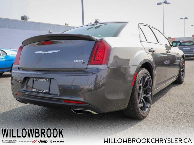 Chrysler 300 NO ACCIDENTS, LOW MILEAGE, 2C3CCABG6KH731054 13913