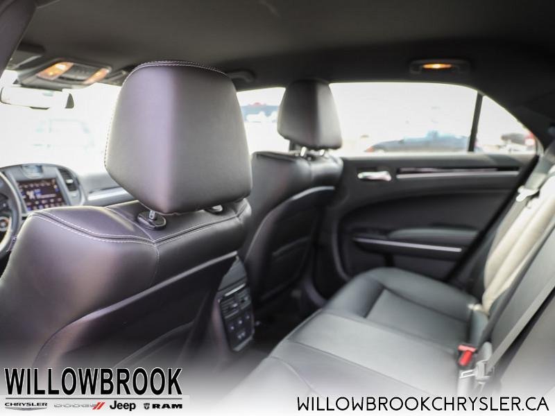 Chrysler 300 NO ACCIDENTS, LOW MILEAGE, 2C3CCABG6KH731054 13919