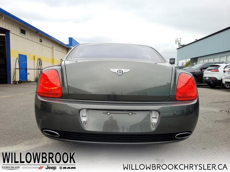 BENTLEY Continental Flying Spur - Low Mileage SCBBR53W26C032776 70239