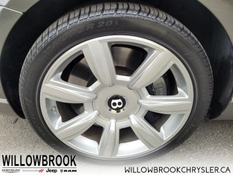 BENTLEY Continental Flying Spur - Low Mileage SCBBR53W26C032776 70241