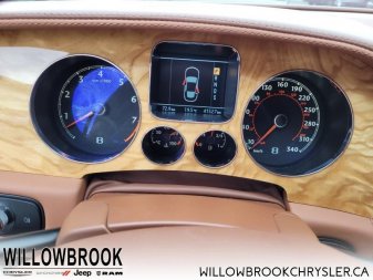 BENTLEY Continental Flying Spur - Low Mileage SCBBR53W26C032776 70248