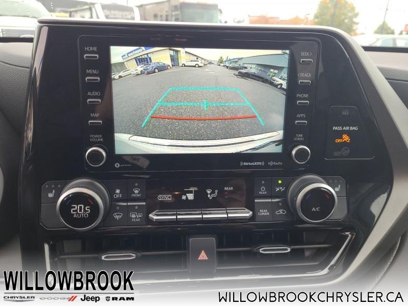 TOYOTA Highlander XLE  - Low Mileage 5TDGZRBH1MS139438 110089