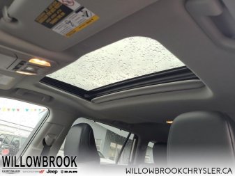 TOYOTA Highlander XLE  - Low Mileage 5TDGZRBH1MS139438 110094