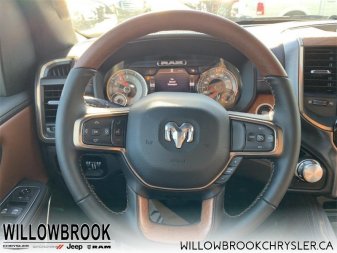 RAM 1500 Limited Longhorn 1C6SRFKT2NN186246 117825