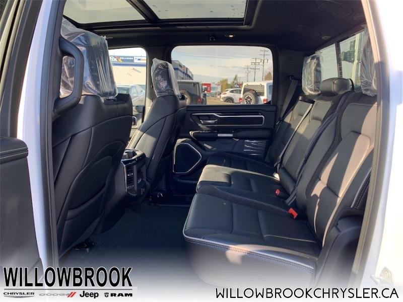 RAM 1500 Laramie 1C6SRFJT3NN106616 118005