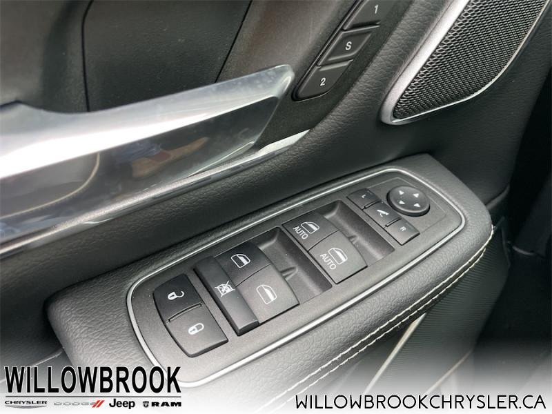 RAM 1500 Laramie 1C6SRFJT9NN107950 141094