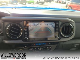 TOYOTA Tacoma TRD Off-Road  - Low Mileage 5TFCZ5AN4LX215046 123059