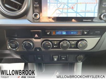 TOYOTA Tacoma TRD Off-Road  - Low Mileage 5TFCZ5AN4LX215046 123061