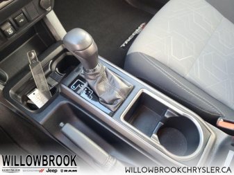 TOYOTA Tacoma TRD Off-Road  - Low Mileage 5TFCZ5AN4LX215046 123062