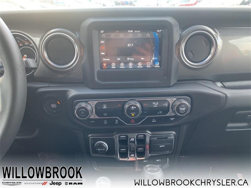 JEEP Wrangler Unlimited Sahara 1C4HJXEG0MW863382 119071