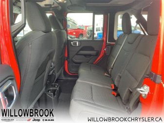 JEEP Wrangler Unlimited Sahara 1C4HJXEG0MW863382 119074