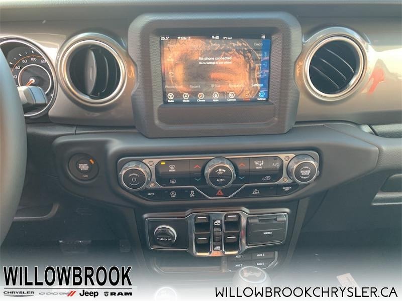 JEEP Wrangler Unlimited Sahara 1C4HJXEG4MW863370 118998