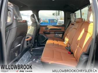 RAM 1500 Limited Longhorn 1C6SRFKT5NN184233 132373