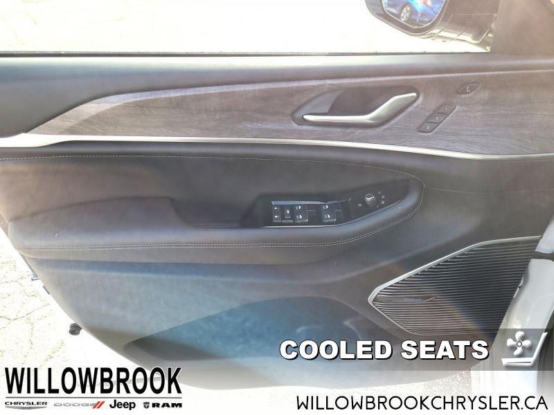 JEEP Grand Cherokee L Overland  - Low Mileage 1C4RJKDG7M8150959 124018