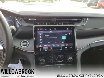 JEEP Grand Cherokee L Overland  - Low Mileage 1C4RJKDG7M8150959 124021