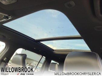 JEEP Grand Cherokee L Overland  - Low Mileage 1C4RJKDG7M8150959 124027