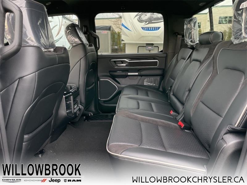 RAM 1500 Laramie 1C6SRFJT0NN190880 141174