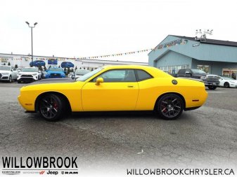 DODGE Challenger SRT8  - Low Mileage 2B3CJ7DW3AH159658 136588
