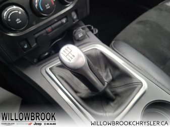 DODGE Challenger SRT8  - Low Mileage 2B3CJ7DW3AH159658 136598