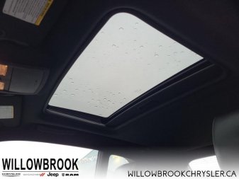 DODGE Challenger SRT8  - Low Mileage 2B3CJ7DW3AH159658 136600