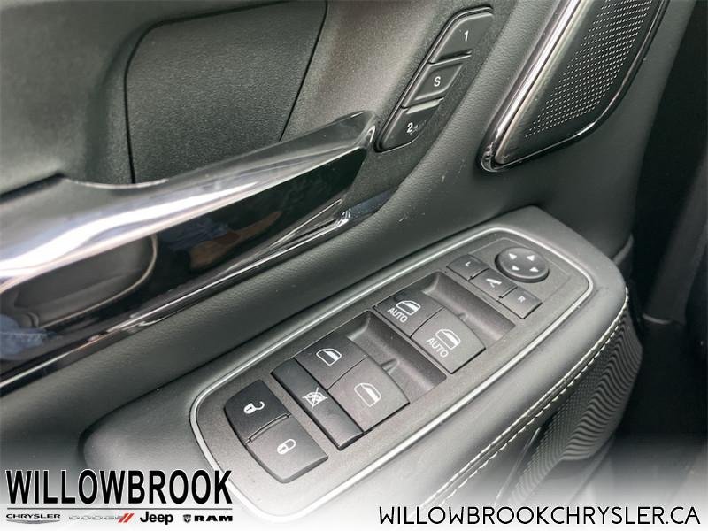 RAM 1500 Limited 1C6SRFHTXNN174448 141208