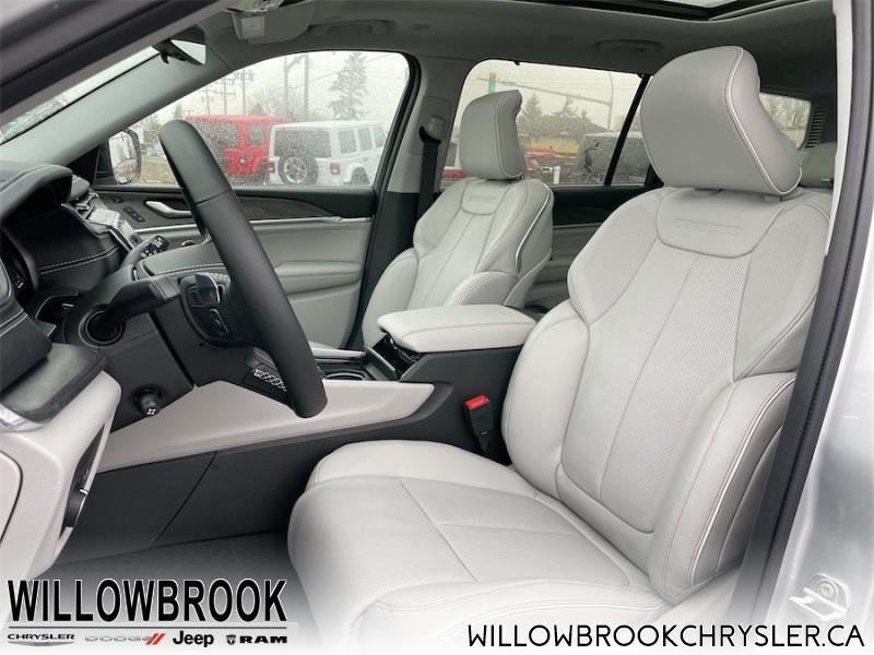 JEEP All-New Grand Cherokee L Overland 1C4RJKDT4M8206174 135664