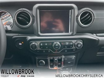 JEEP Wrangler Unlimited Sahara 1C4HJXEN8MW871583 135620