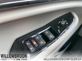 JEEP All-New Grand Cherokee L Overland 1C4RJKDTXM8200413 141243