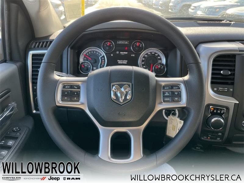 RAM 1500 Classic SLT 3C6RR7LG3NG179093 141302