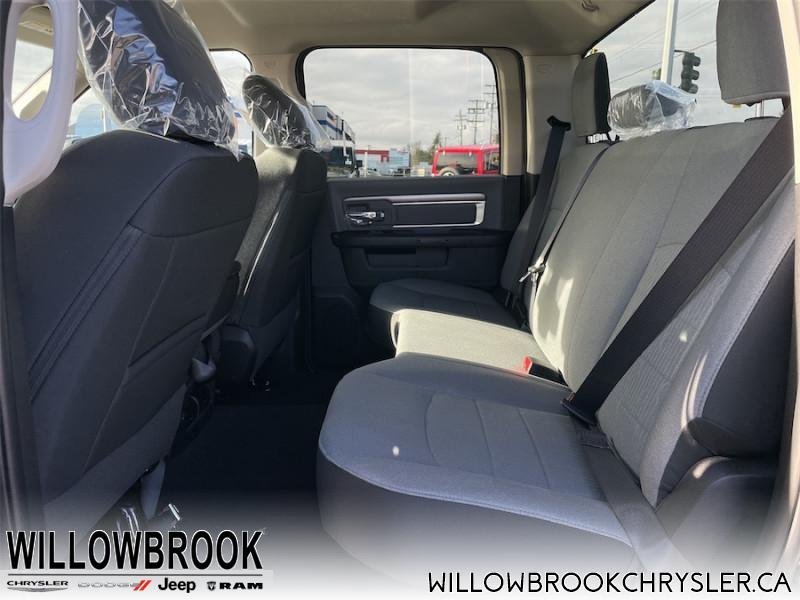 RAM 1500 Classic SLT 3C6RR7LG3NG179093 141307