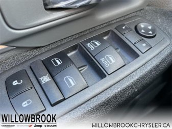 RAM 1500 Classic SLT 3C6RR7LG3NG179093 141305