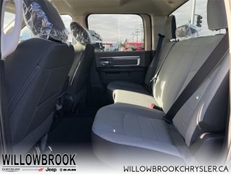 RAM 1500 Classic SLT 3C6RR7LG3NG179093 141307