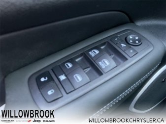 JEEP Grand Cherokee Summit 1C4RJFJG7MC866172 141375