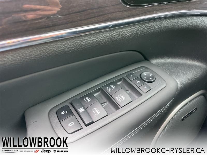 JEEP Grand Cherokee Overland 1C4RJFCG3MC888263 141406