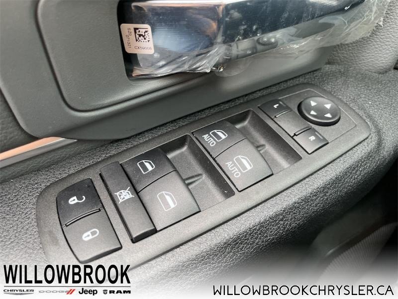 RAM 1500 Classic SLT 3C6RR7LG5NG177166 141557