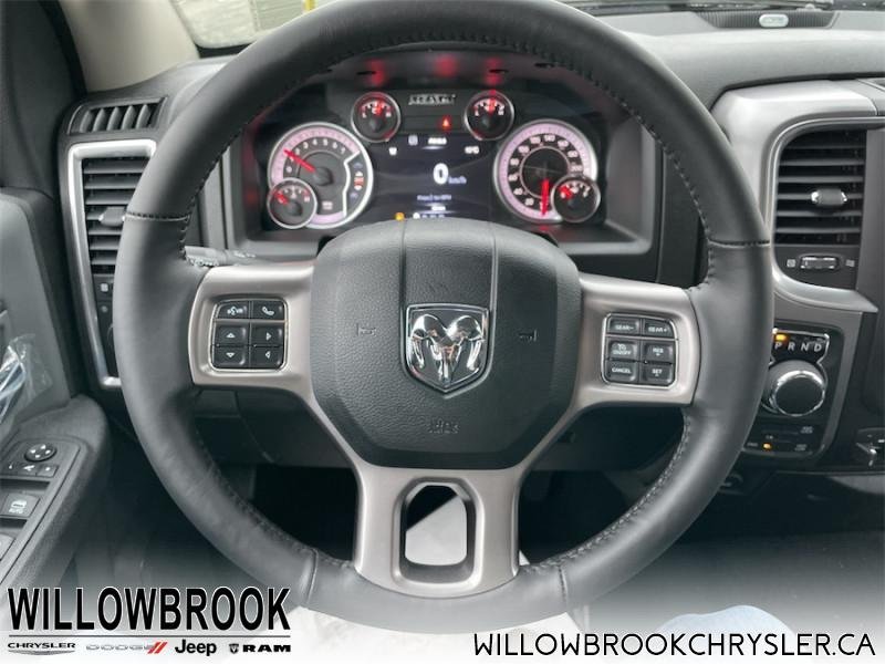 RAM 1500 Classic SLT 3C6RR7LG7NG177315 141525