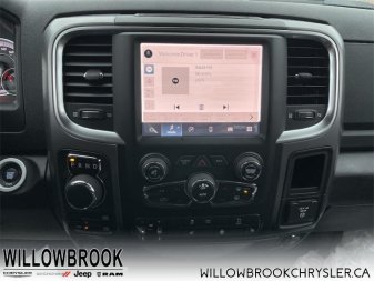 RAM 1500 Classic SLT 3C6RR7LG7NG177315 141527