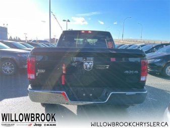 RAM 1500 Classic SLT 3C6RR7LT5NG188441 143697