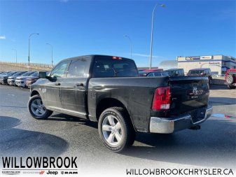 RAM 1500 Classic SLT 3C6RR7LT5NG188441 143698