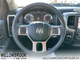 RAM 1500 Classic SLT 3C6RR7LT5NG188441 143701