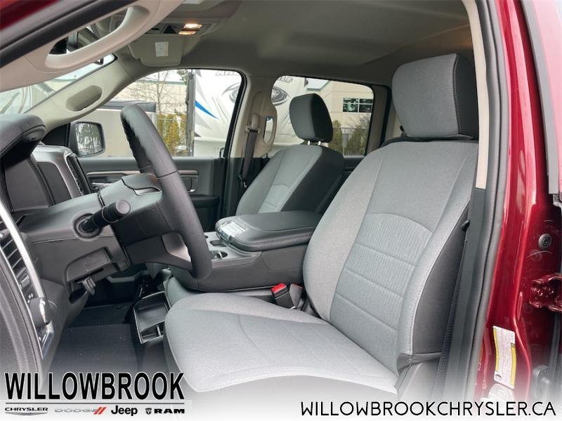 RAM 1500 Classic SLT 3C6RR7LT9NG188443 141544