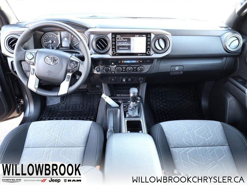 TOYOTA Tacoma TRD Off Road Package  - Low Mileage 3TYCZ5AN2NT056623 140580