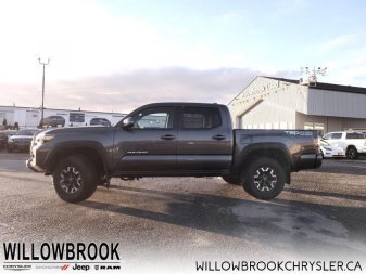 TOYOTA Tacoma TRD Off Road Package  - Low Mileage 3TYCZ5AN2NT056623 140575