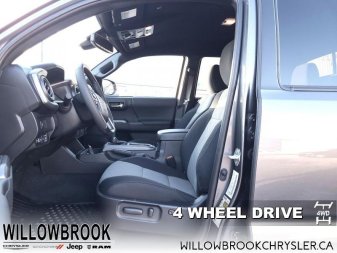 TOYOTA Tacoma TRD Off Road Package  - Low Mileage 3TYCZ5AN2NT056623 140577