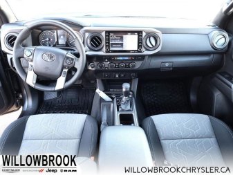 TOYOTA Tacoma TRD Off Road Package  - Low Mileage 3TYCZ5AN2NT056623 140580