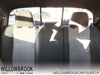 TOYOTA Tacoma TRD Off Road Package  - Low Mileage 3TYCZ5AN2NT056623 140588