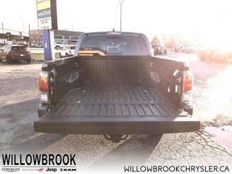 TOYOTA Tacoma TRD Off Road Package  - Low Mileage 3TYCZ5AN2NT056623 140590