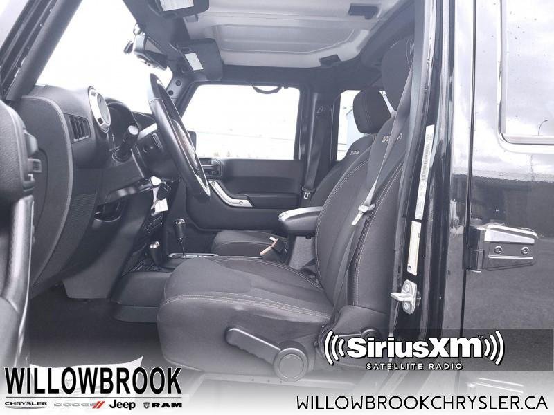 JEEP Wrangler Unlimited Sahara  - Low Mileage 1C4BJWEG9HL689660 140483