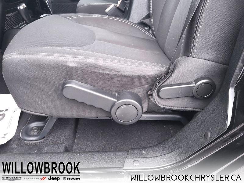 JEEP Wrangler Unlimited Sahara  - Low Mileage 1C4BJWEG9HL689660 140484