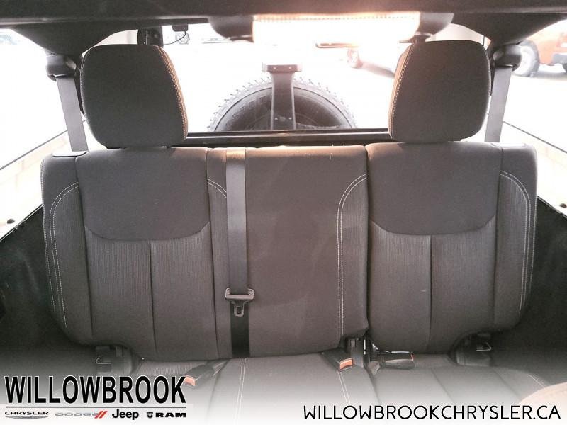 JEEP Wrangler Unlimited Sahara  - Low Mileage 1C4BJWEG9HL689660 140493